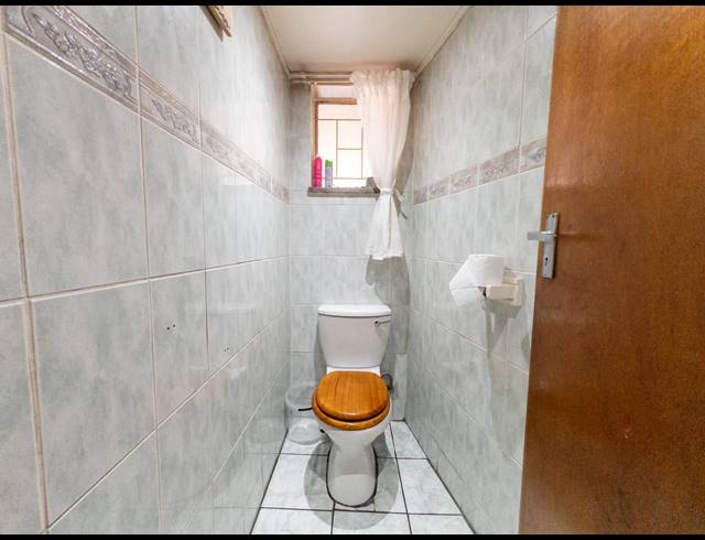 5 BEDROOM HOUSE FOR SALE IN BRENTHURST